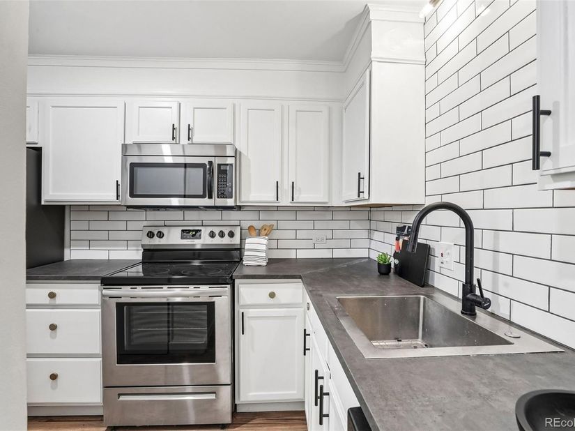 6455 E Bates Avenue 103, Denver CO 80222