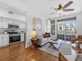 9550 E Florida Avenue