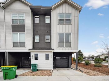 3401 W 63rd Place