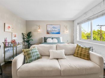 1270 N Marion Street