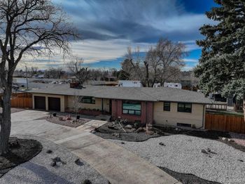 1313 Laredo Street