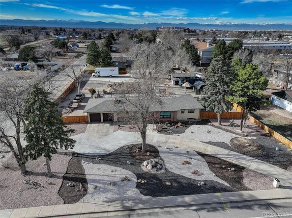 1313 Laredo Street, Aurora CO 80011