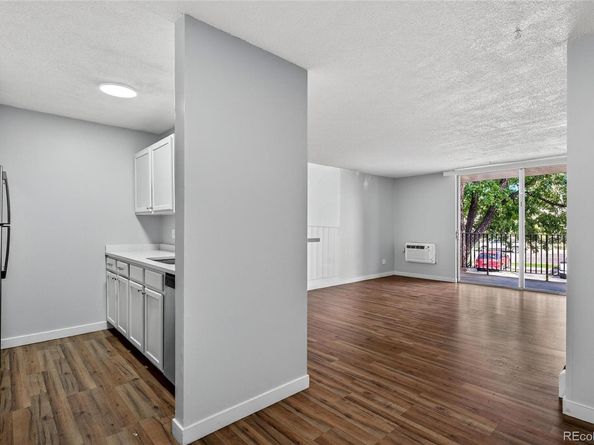 2281 S Vaughn Way 214A, Aurora CO 80014