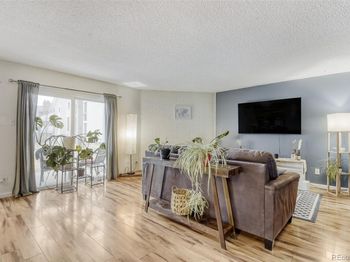 3428 S Locust Street