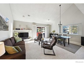 4475 Laguna Place