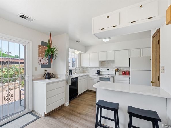 5583 S Lowell Boulevard, Littleton CO 80123