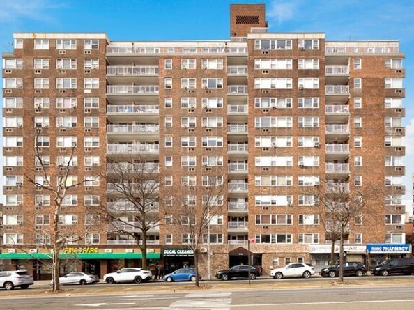 3131 Grand Concourse 10J, Bronx NY 10468