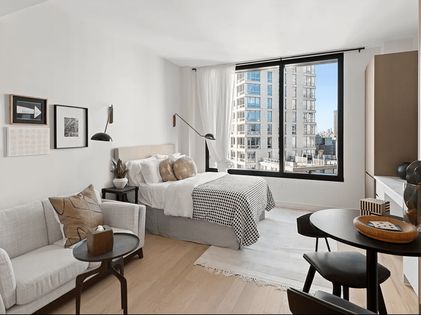 45-30 Pearson Street 19E, Queens NY 11101