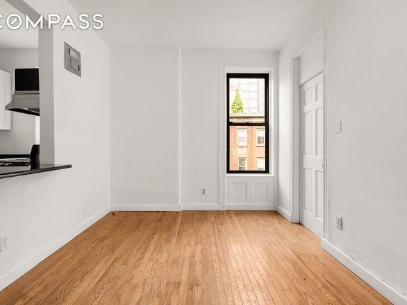 327 East 3rd Street 2E, New York NY 10009