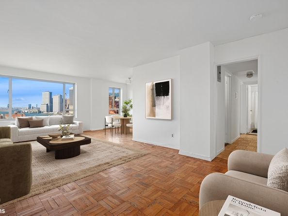 60 Remsen Street 10C, Brooklyn NY 11201