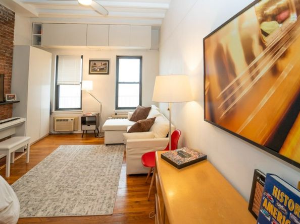 431 West 54th Street 5D, New York NY 10019
