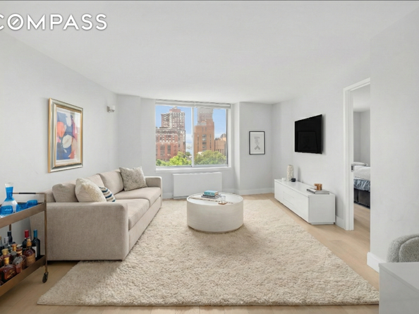 303 Greenwich Street 8AB, New York NY 10013