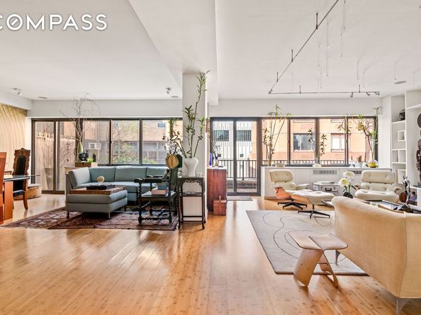 529 West 42nd Street 7B, New York NY 10036