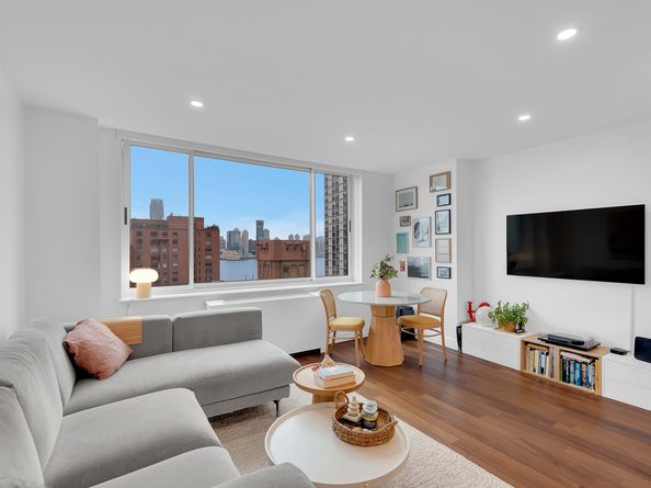 250 South End Avenue 12G, New York NY 10280