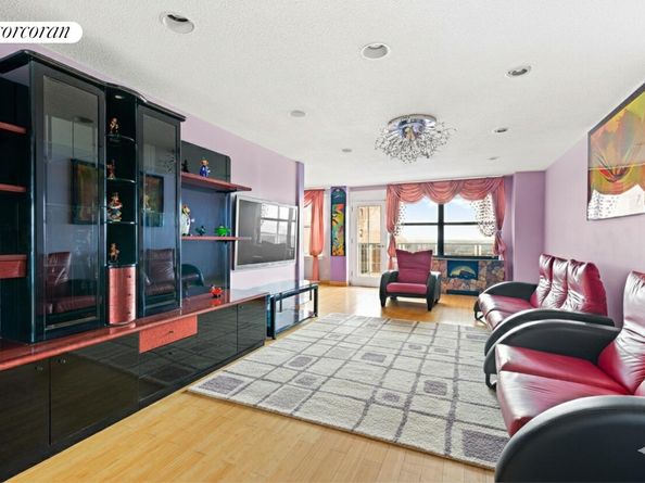 50 Brighton 1 St Road 14E, Brooklyn NY 11235