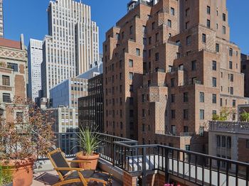 324 East 41st Street
