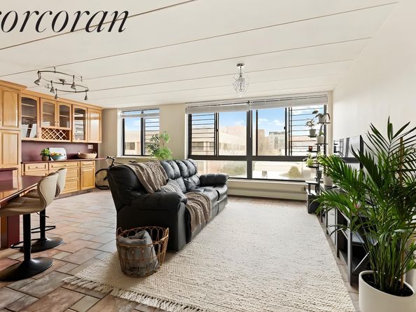 9921 4th Avenue 3B, Brooklyn NY 11209