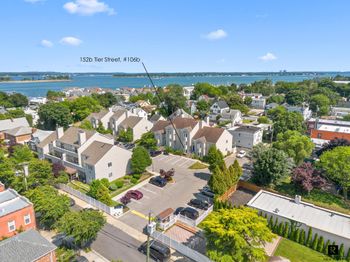 152 Tier Street