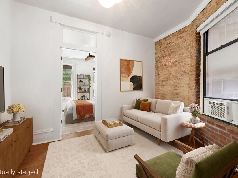 715 9th Avenue 3RN, New York NY 10019