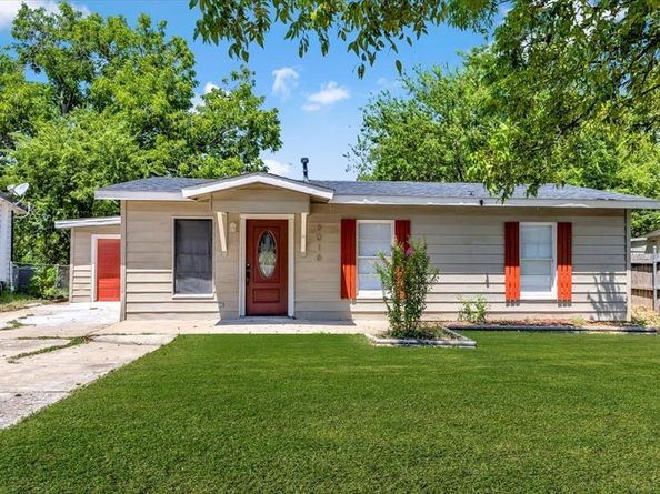 8016  Downe Drive , White Settlement Texas 76108