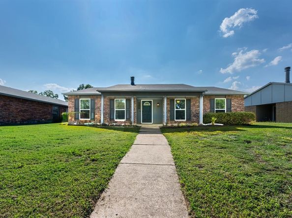 9210  Linda Vista Drive , Rowlett Texas 75088