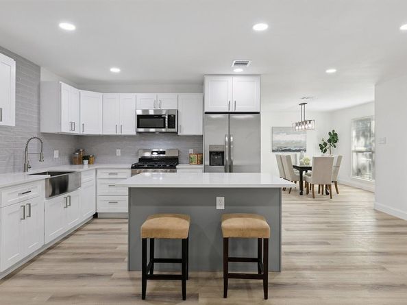 12436  Oberlin Drive , Dallas Texas 75243