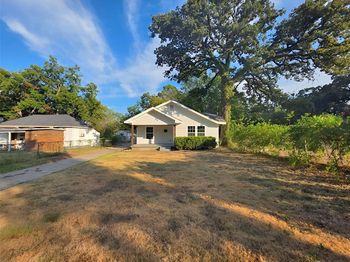 2914  Carpenter Avenue 