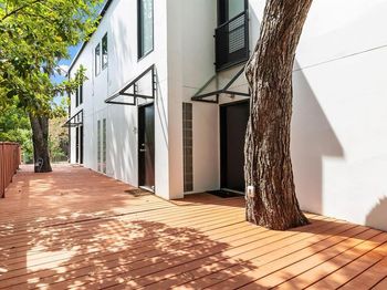 4242  Buena Vista Street 