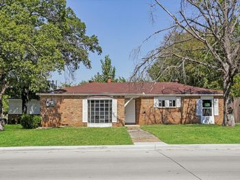 5001  Meadowbrook Drive 