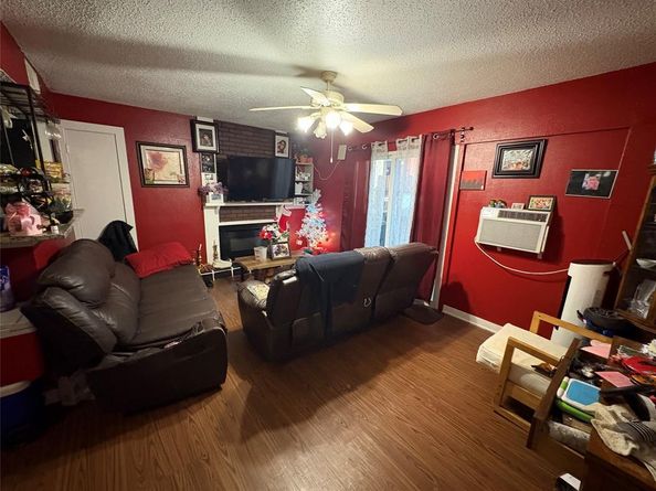 7152  Fair Oaks Avenue  1022, Dallas Texas 75231