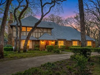 3022  Sherwood Lane 