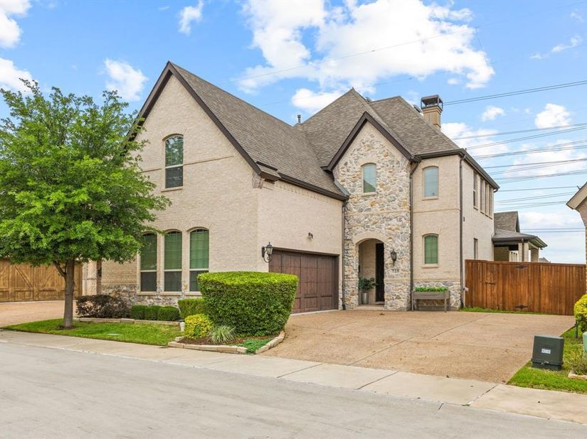 725  Royal Minister Boulevard , Lewisville Texas 75056