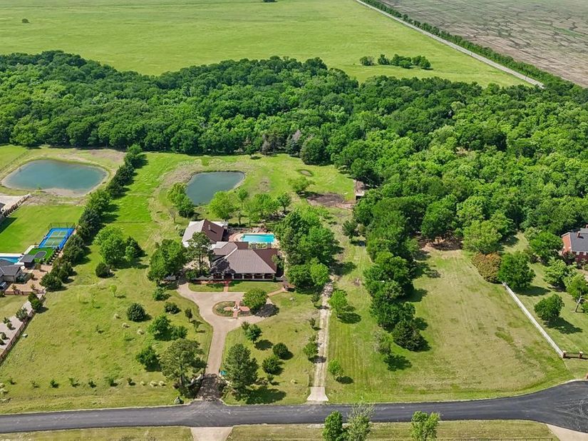 1000  English Road , Rockwall Texas 75032