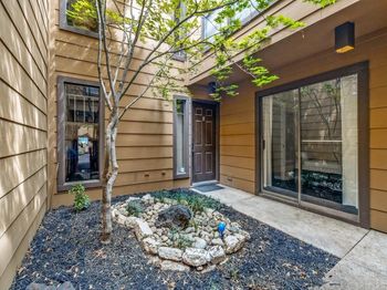 3139  Golden Oak  