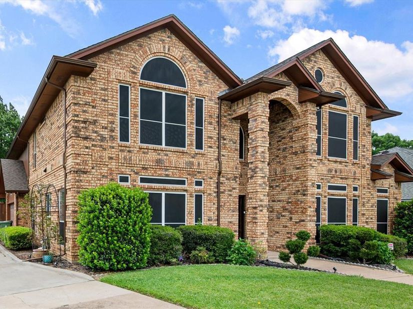5401  Emerald Park Boulevard , Arlington Texas 76017