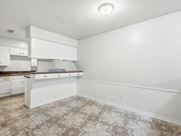 756 E Pecan Street , Hurst Texas 76053