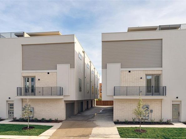 2610  Kimsey   205, Dallas Texas 75235