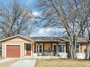 2904  Creston Avenue 