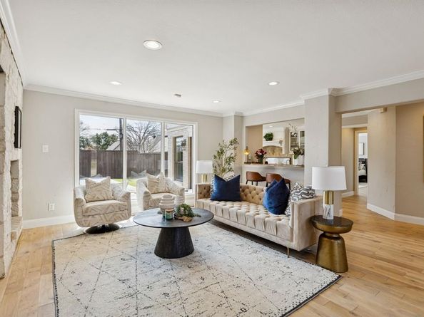7040  Oakbluff Drive , Dallas Texas 75254