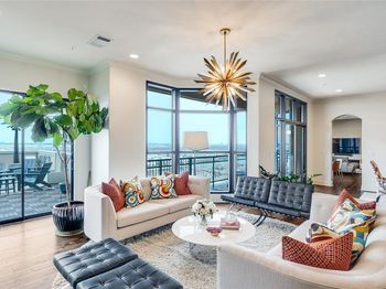 330  Las Colinas Boulevard E