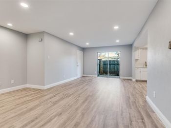 5033  Cedar Springs Road 
