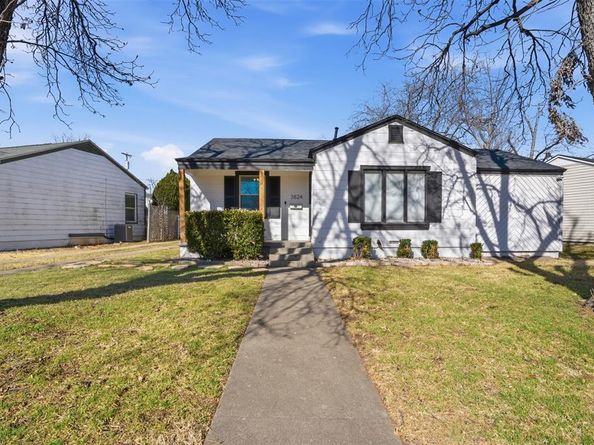 3824  Desert Ridge Drive , Fort Worth Texas 76116