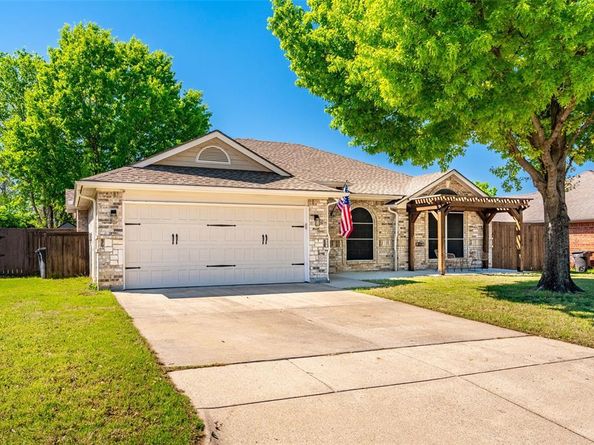 9216  Harvard Avenue , Fort Worth Texas 76118