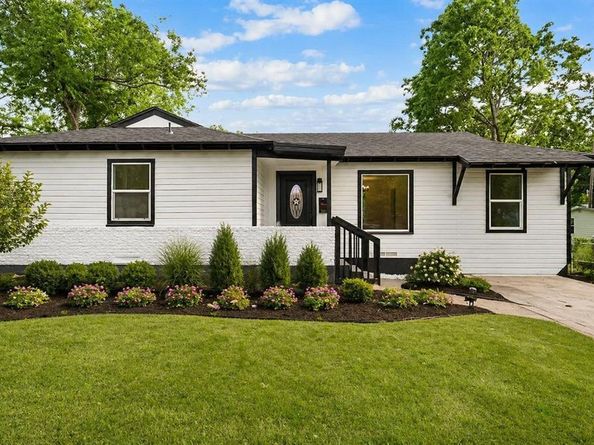 2114  Tisinger Avenue , Dallas Texas 75228