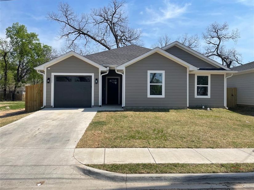 3524  HAMILTON Avenue , Dallas Texas 75210