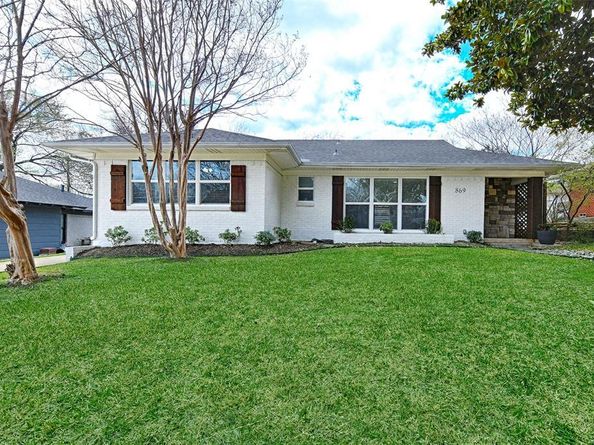 869  Peavy Road , Dallas Texas 75218