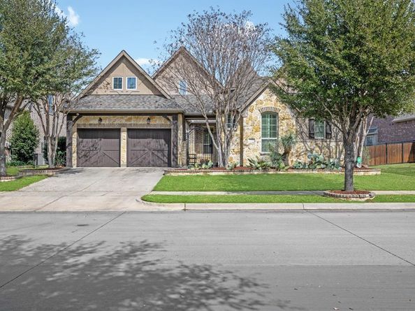 1125  Blue Lake Boulevard , Arlington Texas 76005