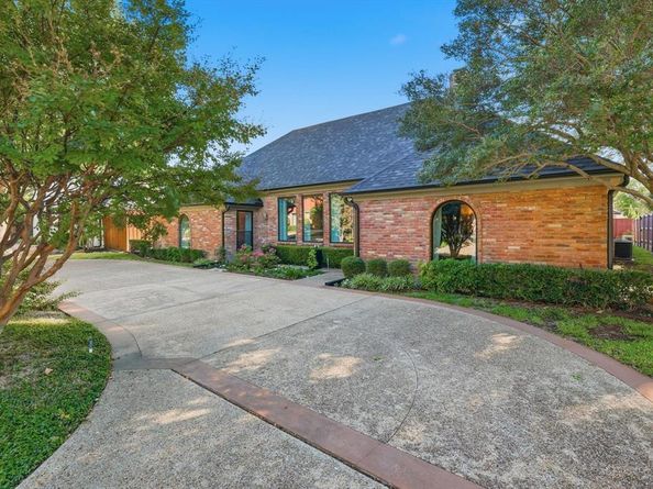 5516  Bent Trail , Dallas Texas 75248