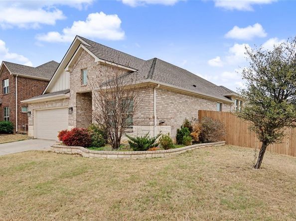 2215  Stanhill Drive , Corinth Texas 76210