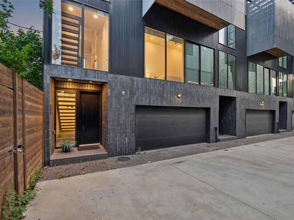 4828  Caxton Court , Dallas Texas 75204